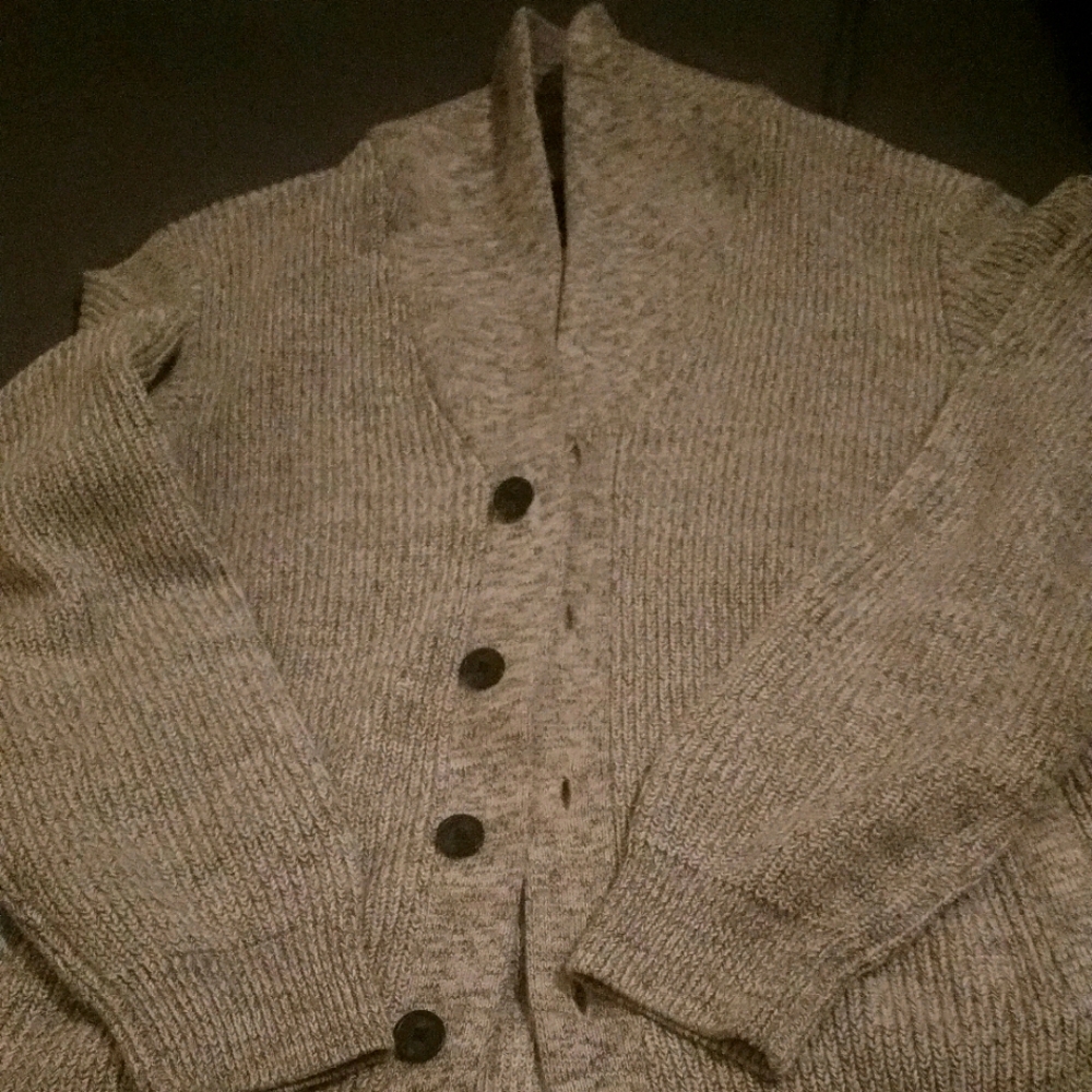 Button down knit sweater with hand pockets